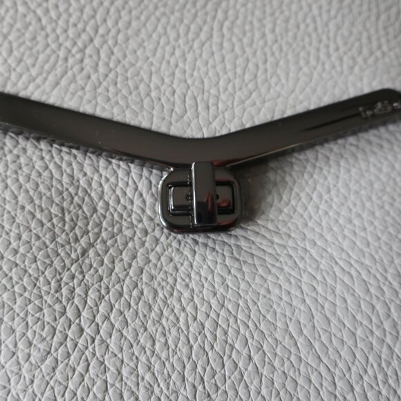 NWT Botkier Small Crossbody Haute Hobo Bag - Picture 3 of 4